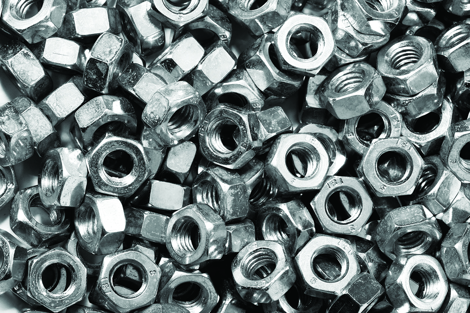 Automatic multihead weighing solutions for screws and other hardware components.